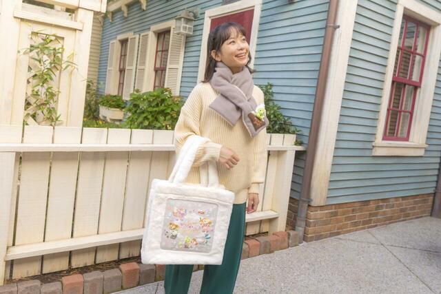 「ダッフィー&フレンズのシークレット・オブ・スノーウィーデイ」グッズ|販売店舗:東京ディズニーシー「マクダックス・デパートメントストア」|発売日:2025年11月4日(火)