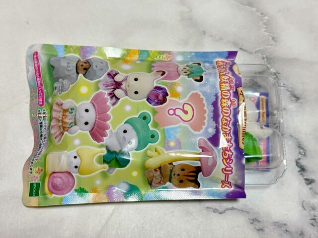 2点目を開封!緑色の部分が…?