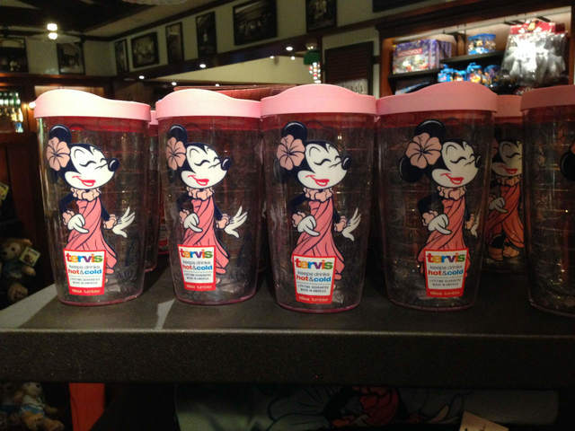 とってもアダルドでJazzyな感じのデザイン、Tervisのタンブラー