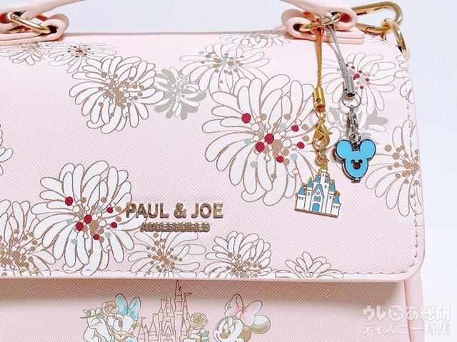 バッグチャームにするとステキ