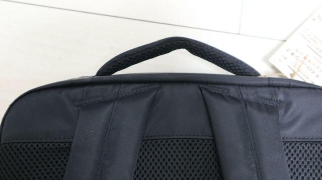 【無印良品 肩の負担を軽くする撥水ナイロンビジネスリュックサック】荷重が幅全体にかかるよう設計された、特許技術のショルダーベルトです