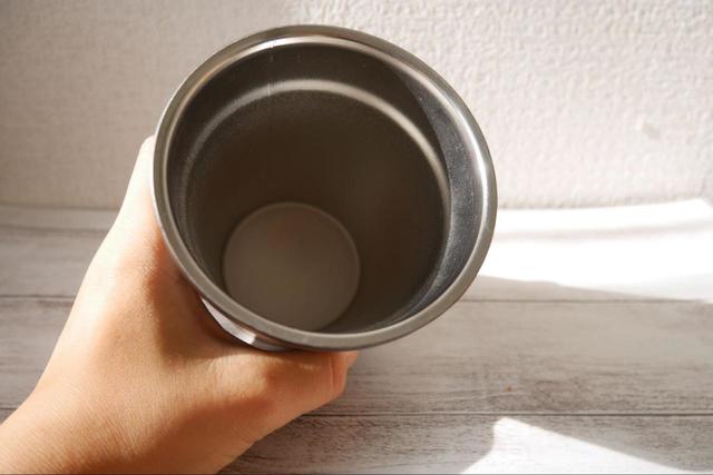 【3COINS コンビニコーヒーステンレスタンブラー】容量は約450ml