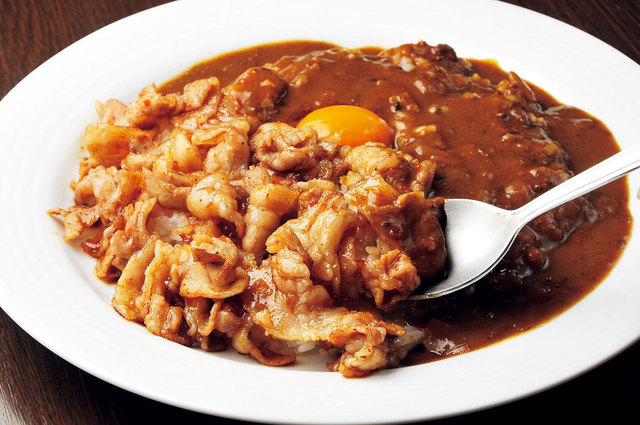 はら cafe（錦糸町）  スタミナカレー　750円