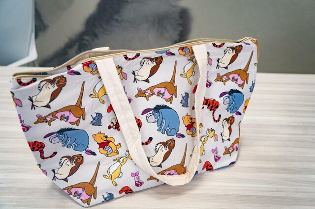 プー&フレンズ 保冷バッグ 折りたたみ式 総柄 Cool Tote 2,800円