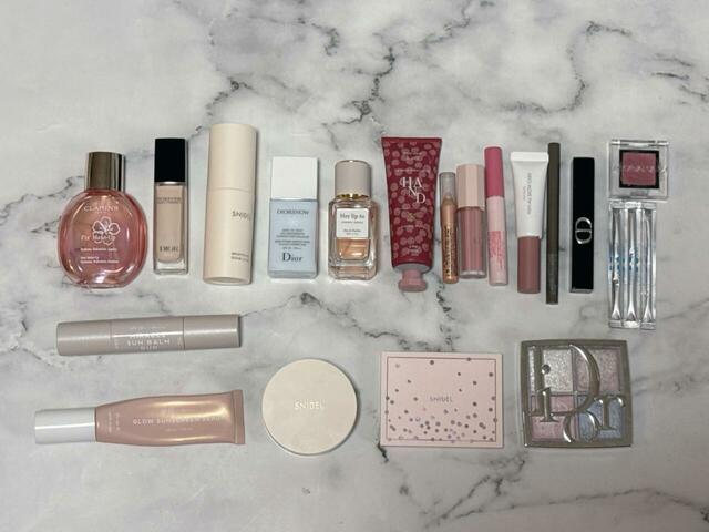 これだけのコスメが収納可能でした！