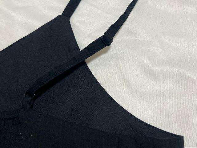 【ユニクロ　クリンクルコットンキャミソールワンピース】肩紐は調節可能です