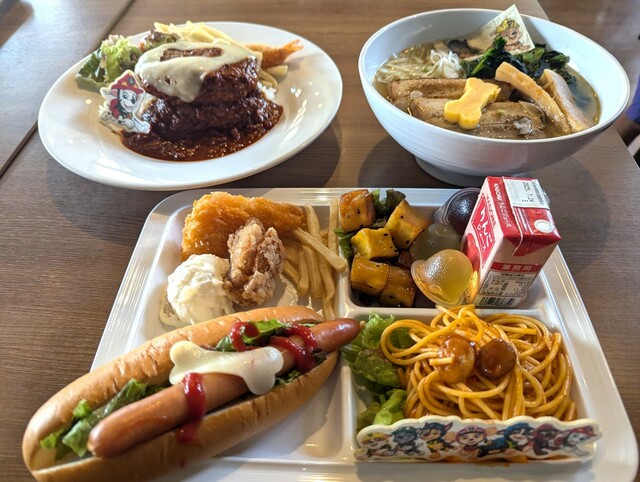 【さがみ湖MORI MORI】ワイルドダイニグで提供される「パウっとフェス」のオリジナルフード3種