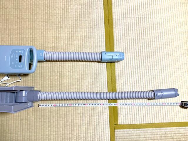 【アイリスオーヤマ ふとん乾燥機比較】デザインタイプの方がノズルは長め