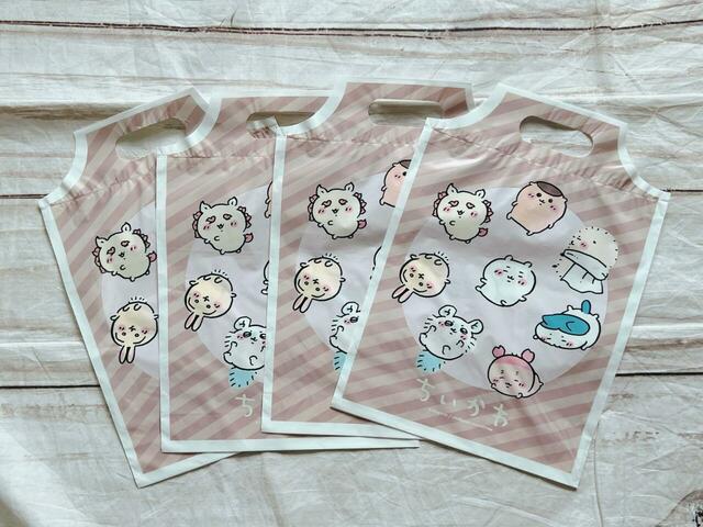 1点につき4枚のギフトバッグが入っています