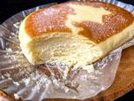 【ヤマザキ 北海道チーズ蒸しケーキ】凍らせるとずっしりしたチーズケーキのようになります