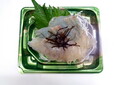 「刺身 自家製昆布〆 ひらめ」小サイズ 300円(税込)