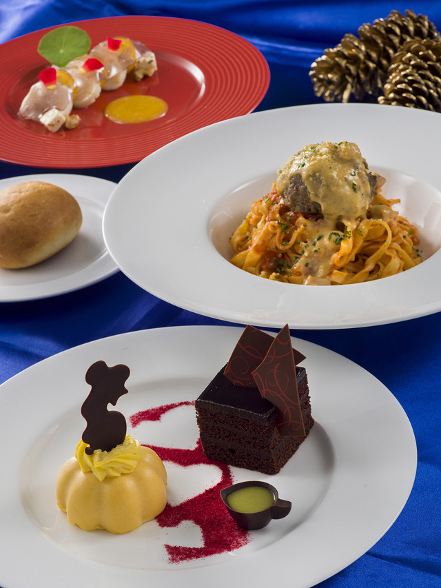 スペシャルセット 2,800円｜東京ディズニーランド「イーストサイド･カフェ」｜東京ディズニーリゾート「ディズニー・クリスマス」2019スペシャルメニュー