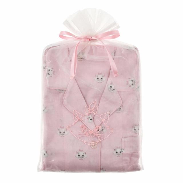 マリー おしゃれキャット 長袖パジャマ CAT DAY 2022／5,610円