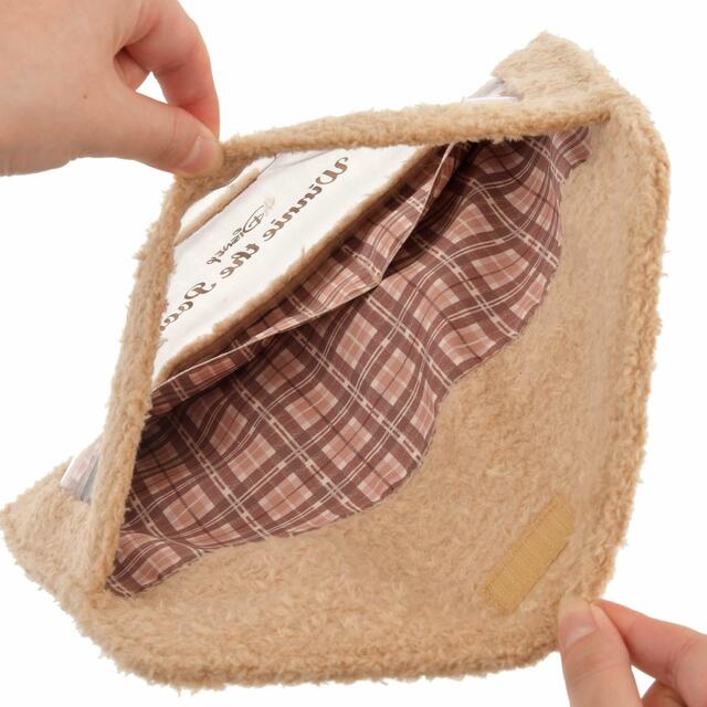 プーさん ステーショナリーケース White Pooh 2022 2,200円