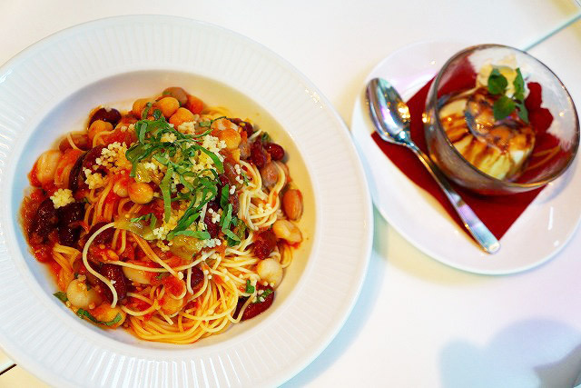 四種豆とフレッシュトマトのカッペリーニ1,200円