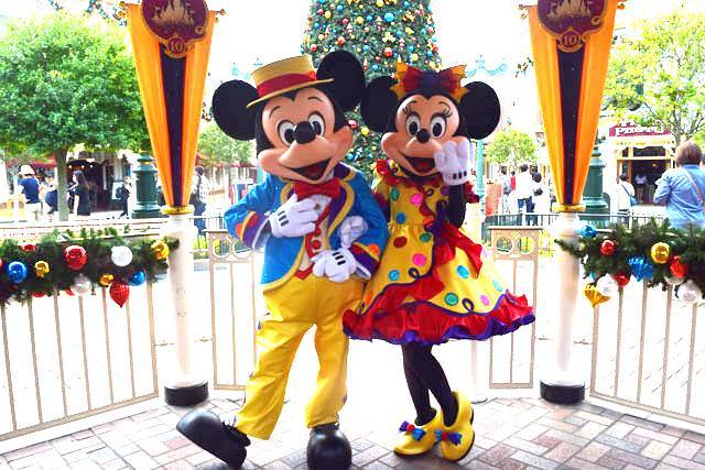 キャラクターグリーティング|香港ディズニーランド・リゾート
