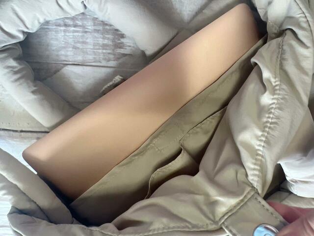 ノートPCはバック側のポケットに入れても◎