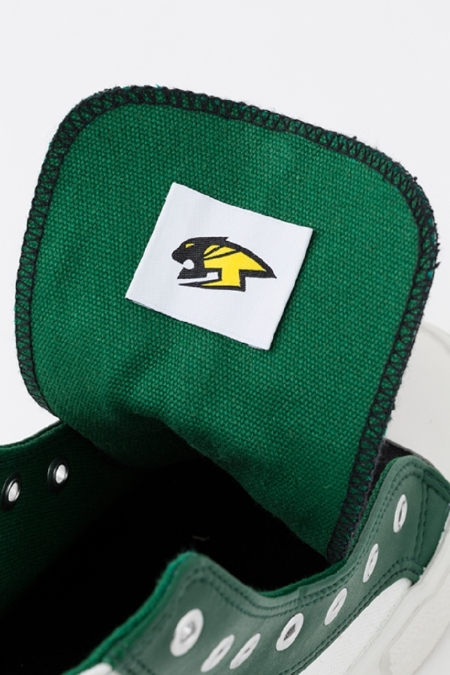 『虎徹モデル』ベロの裏にはタイガーマークのワンポイント