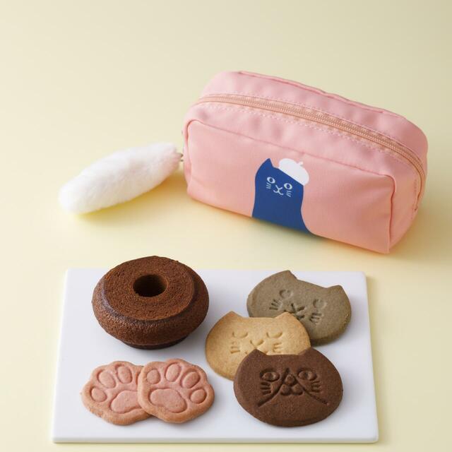 「ねこのスイーツポーチ(ローズピンク)」<価格:1,652円(税込)>【【紀ノ国屋】猫好きさんにはたまらない!心ときめく「ねこのスイーツポーチ」が勢揃い!店舗&オンラインストアで販売スタート!】
