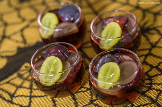 「SNOOPY's Spoooooky Halloween Party」＜期間：2024年9月21日〜11月4日＞【スヌーピーとハロウィンパーティー♪PEANUTSコラボの“秋のスイーツビュッフェ”開催！】