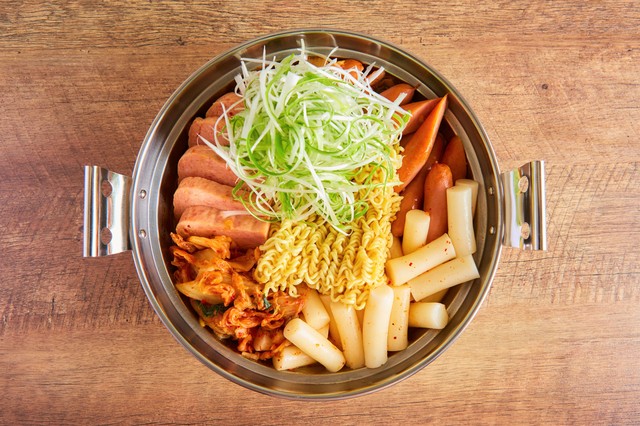 滝チーズトッポギ鍋