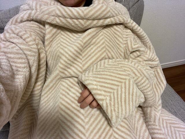 【LOWYA 着る毛布】毛布のように掛けても使える