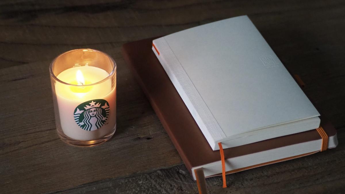 スターバックスの「アロマキャンドル」で、あの紅茶の香りを楽しむ