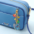 ショルダーバッグ 18,700円、バッグチャーム 6,050円|サマンサタバサプチチョイス『リロ&スティッチ』「スティッチ」コレクション