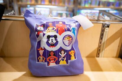 ディズニー100周年】激かわグッズ大集合！「Disney100 THE