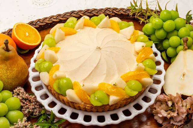 【キル フェ ボン「洋梨とキャラメルクリームドームのタルト」】東京ドームシティ店限定のタルト