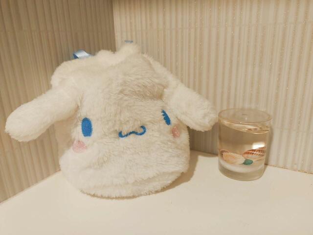 巾着ポーチは中に入れると自立するので、インテリアにも