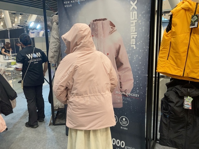 【ワークマン XShelter断熱レディース防水ウォームアウター】「XShelter」は常に衣服内の温度を快適に保ってくれ、蒸れにくいので頻繁に脱ぎ着する必要がありません