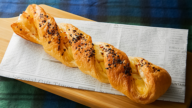  VL焦がしオニオン＆マヨネーズデニッシュ(税込108円)