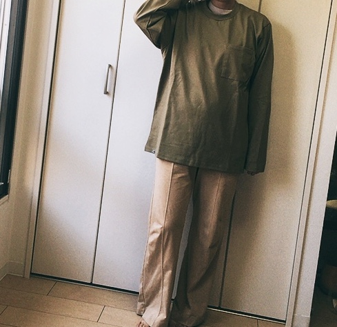 【ワークマン ヘビーウエイトコットン オーバーサイズ長袖Tシャツ】ゆるっとしたコーディネートに最適