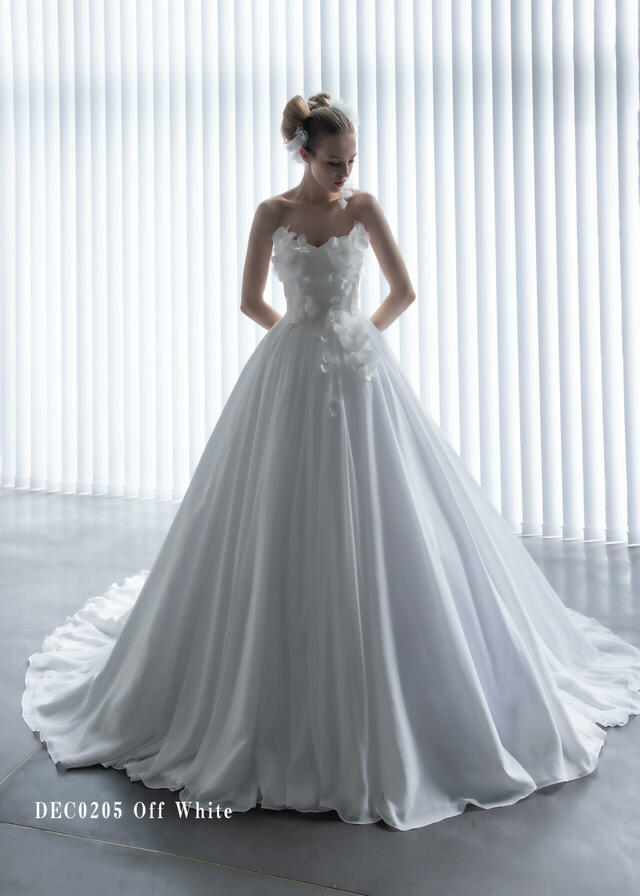 「Clef a decor-クレアデコール」新作ウェディングドレス　DEC0205_Offwhite