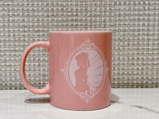 【劇場版「セーラームーンCosmos」《前編》劇場オリジナルグッズ】なんとも大人かわいいデザイン…!