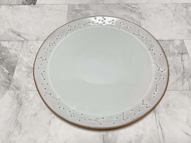 【ナチュラルキッチン】カフェプレート星座ホワイト／税込330円