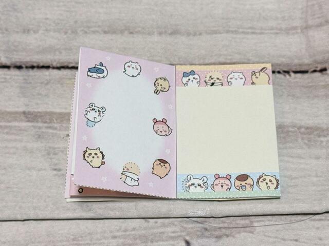 中は全て異なるイラストでフルカラーなのがうれしいポイント！