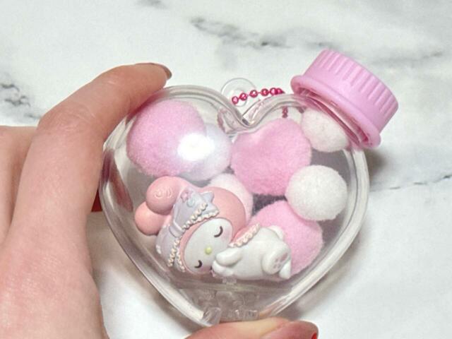 マイメロディは青みピンク。かわいい!