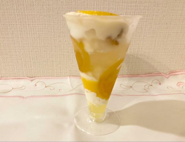 【デニーズ レモンのパルフェ】上から下までレモンづくし!