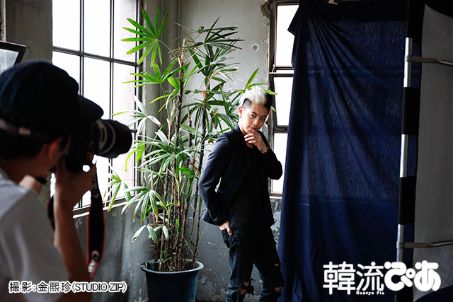 SE7EN＠『韓流ぴあ』取材　このグラビアは7月22日発売の8/31号でチェック