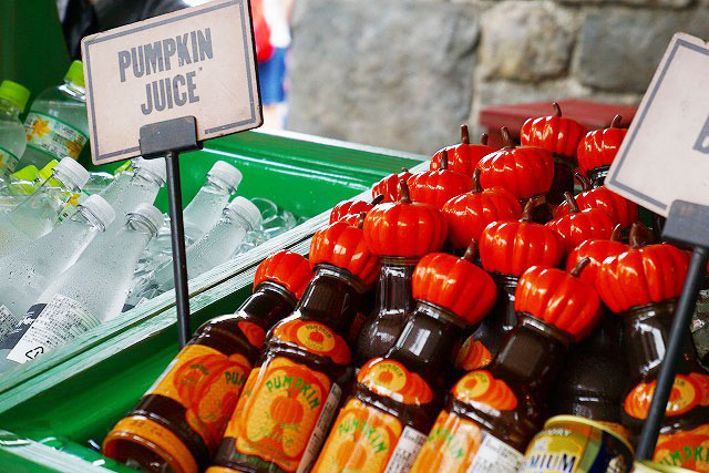 USJスイーツ／ホグズミード村のワゴン　パンプキンジュース 800円