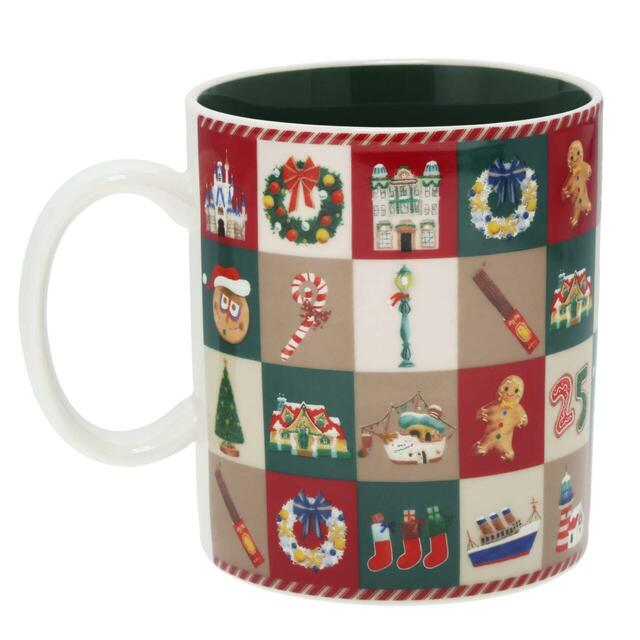 マグカップ 2,200円｜東京ディズニーリゾート「ディズニー・クリスマス」スペシャルグッズ｜販売店舗：東京ディズニーランド「ディズニー＆カンパニー」、東京ディズニーシー「エンポーリオ」｜発売日：2025年11月10日（月）
