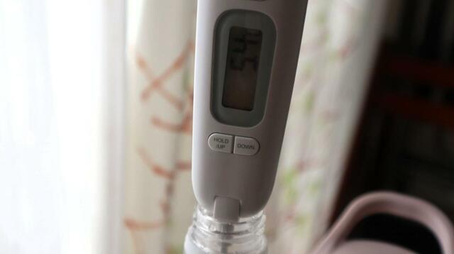 【ニトリ ペットボトルホルダー】冷蔵庫から取り出した時点のペットボトルは5.4℃でした