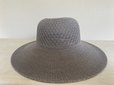 【ダイソー ハット】グレーのつば広ハットクロス
