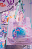 ショッピングバッグ 850円｜幅約33×高さ約33×マチ約19cm｜ステラ・ルー｜2017年4月10日（月）発売｜マクダックス・デパートメントストア｜東京ディズニーシー