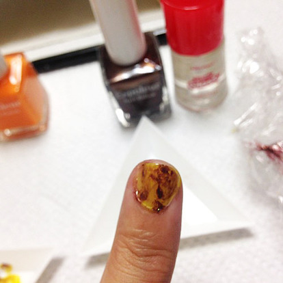 100均ネイル ダイソーの使える新ブランド エスポルール で べっ甲ネイル はいかが 2 2 優秀 プチプラコスメ Mimot ミモット