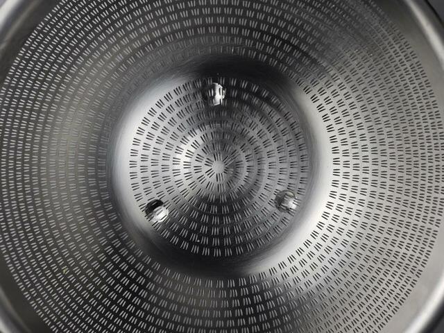 「TKG18-8ステンレス スリットボール」＜期間：1,570円〜6,330円＞【ありそうでなかった“ザル”が完成！洗浄も水切りもストレスフリーな「TKG 18-8ステンレス スリットボール」登場！】