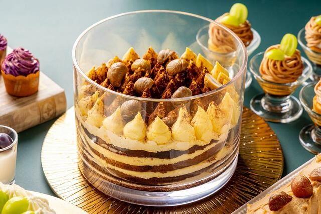 「マロングラッセのティラミス」＜2023年9月1日(金)～10月27日(金)＞【カジュアルイタリアンとぶどうと栗のドルチェフェア】