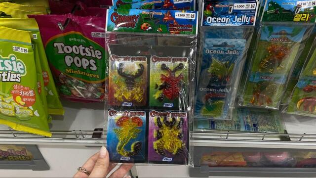 【韓国ダイソー】男の子が喜びそうな珍しい昆虫などのリアルな形のグミ